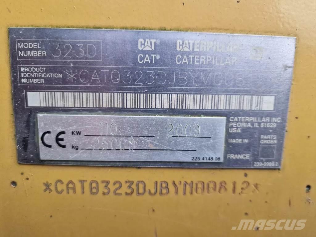 CAT 323d Εκσκαφείς με ερπύστριες