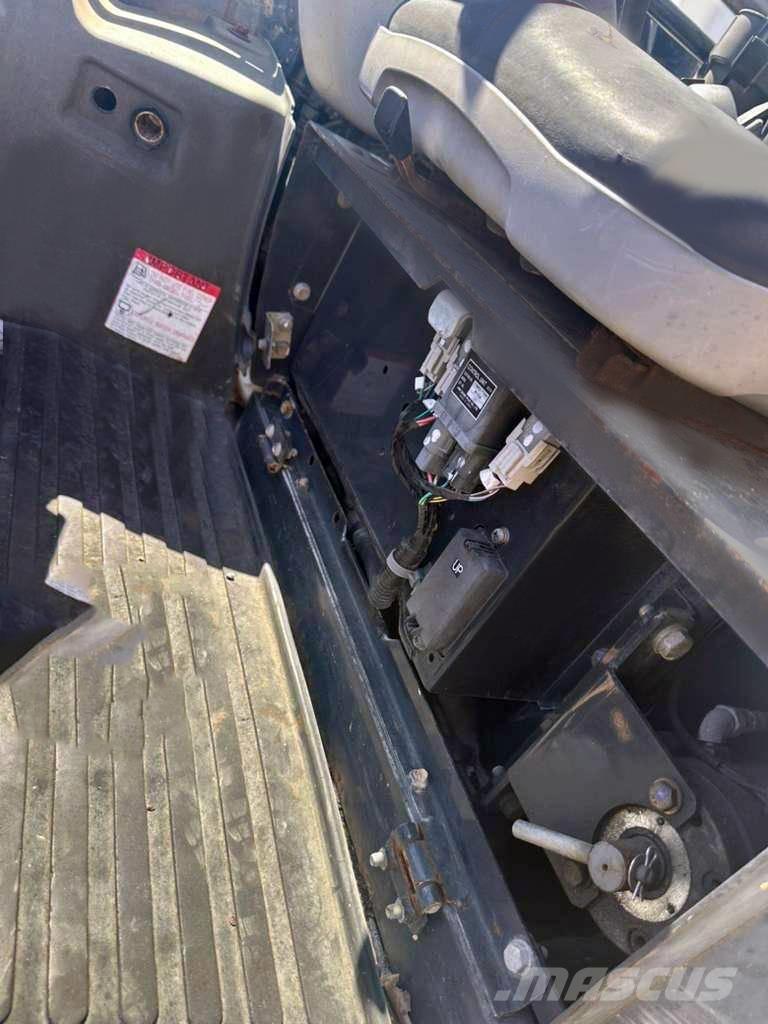 Hitachi ZX 27 U Εκσκαφάκι (διαβολάκι) < 7t