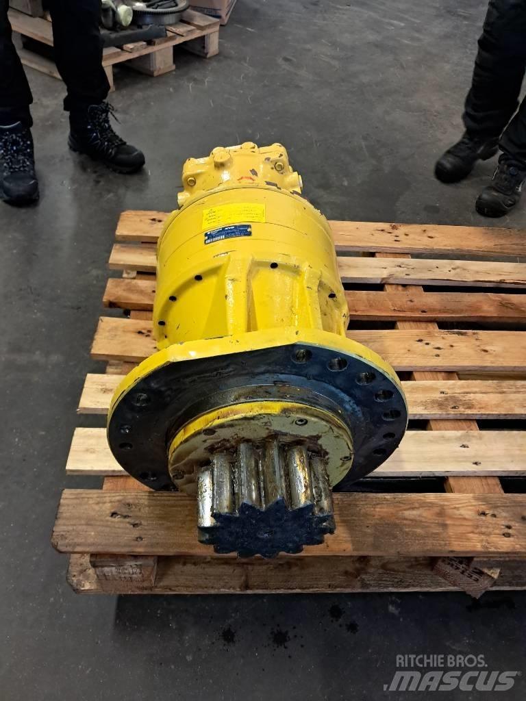 Komatsu PW 180-10 Μετάδοση κίνησης