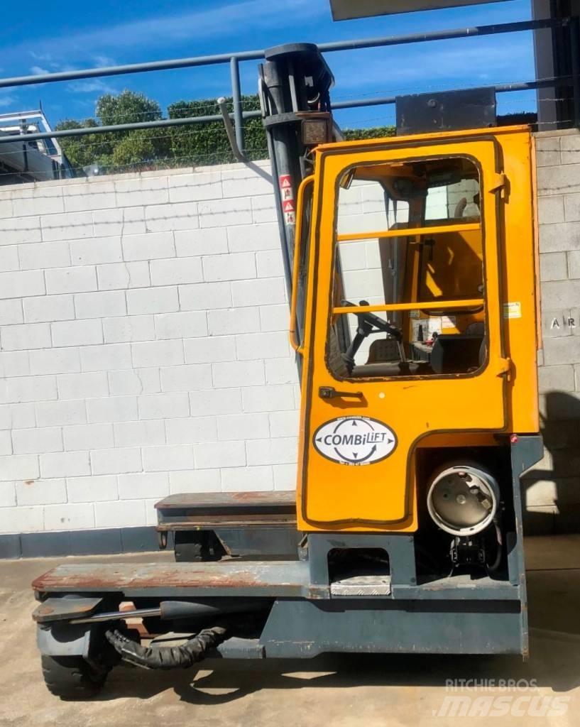 Combilift C4000 Γερανοί πλευρικής φόρτωσης εμπορευματοκιβωτίων