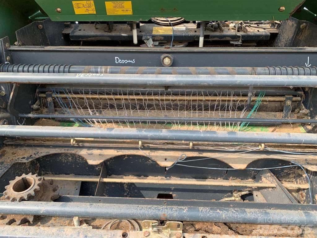 Fendt 3250 Πρέσες κυλινδρικών δεμάτων