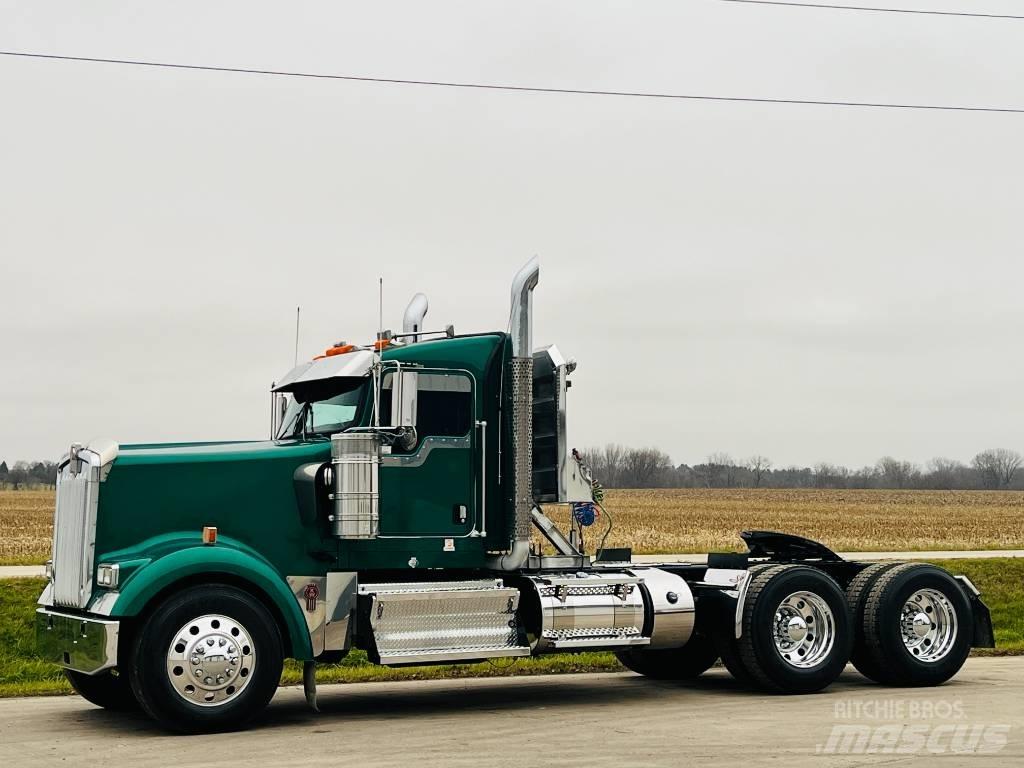 Kenworth W 900 Τράκτορες