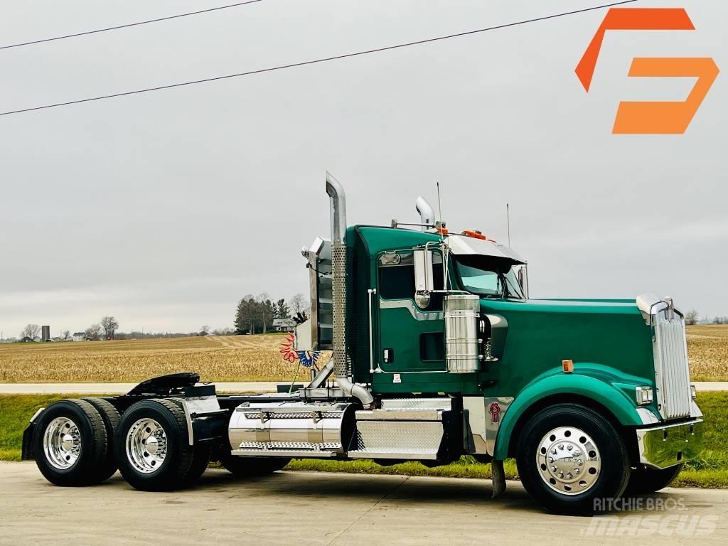 Kenworth W 900 Τράκτορες