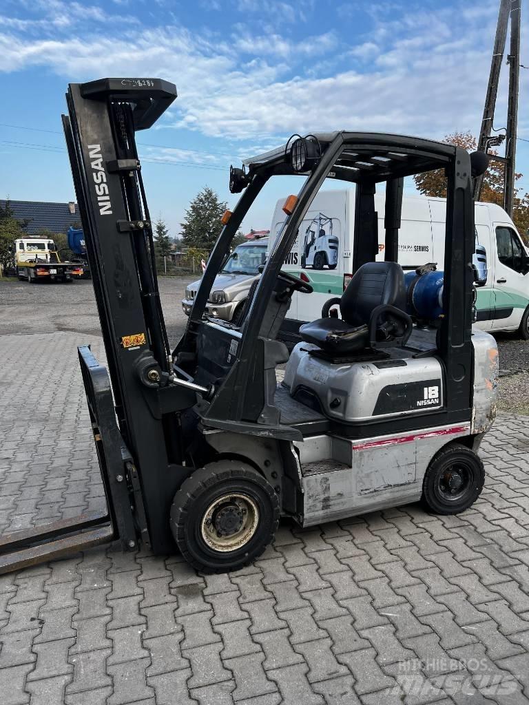 Nissan PD01A18PQ Περονοφόρα ανυψωτικά κλαρκ με φυσικό αέριο LPG