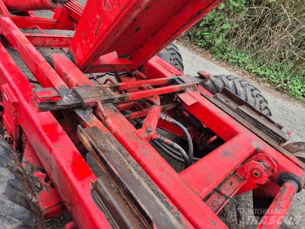 Agromet Warfama T041 Τρέιλερ ανύψωσης με άγκιστρο