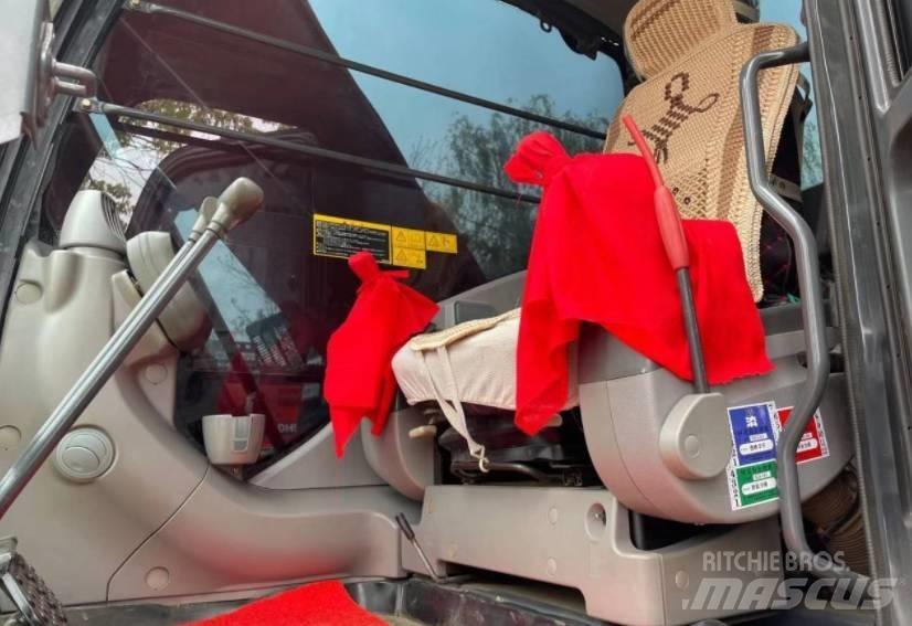 Hitachi 200-3 Εκσκαφείς με ερπύστριες