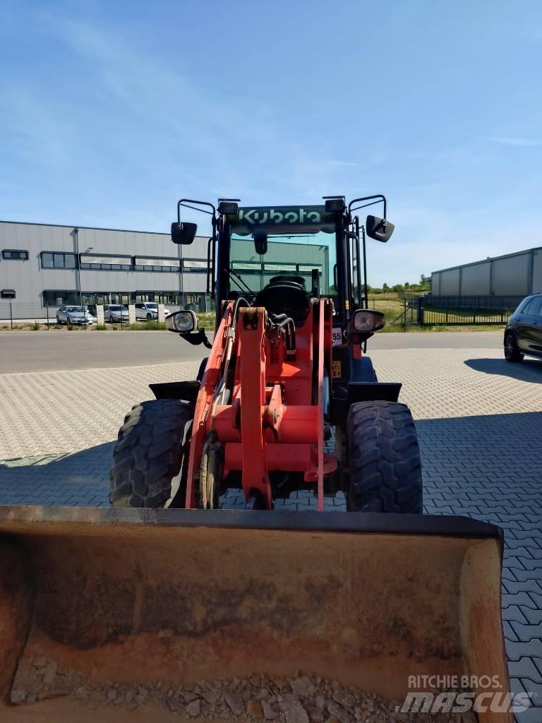 Kubota R 082 Φορτωτές με λάστιχα (Τροχοφόροι)
