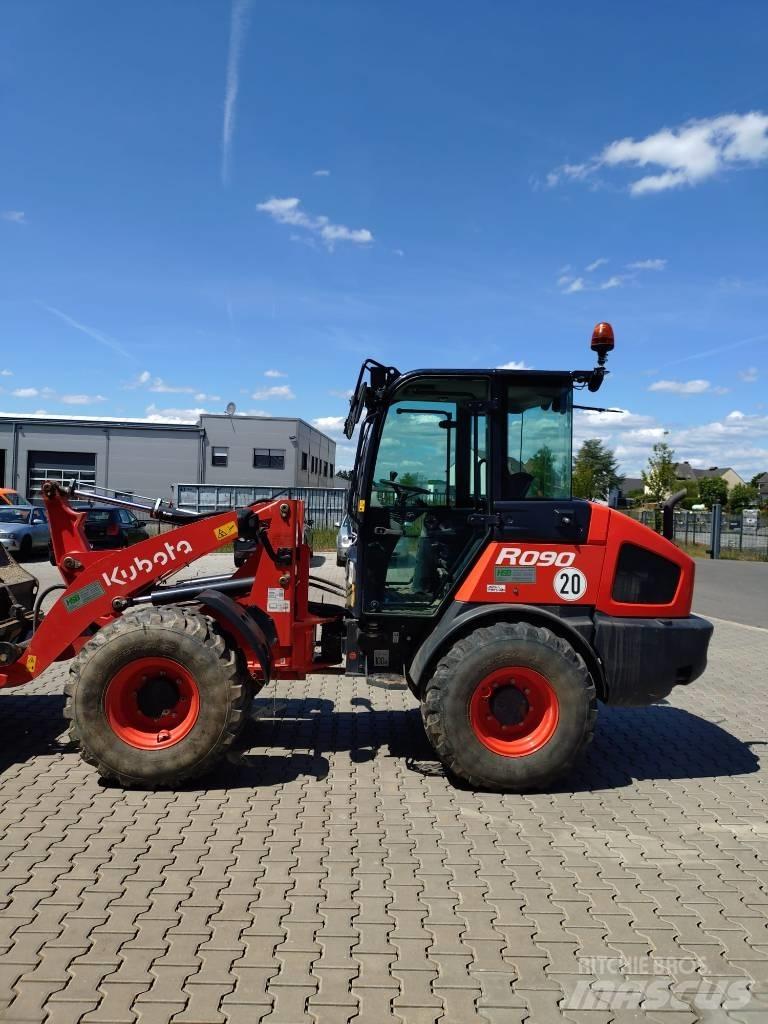 Kubota R 090 Φορτωτές με λάστιχα (Τροχοφόροι)