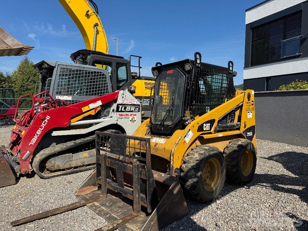 CAT 216 B 3 Φορτωτάκια