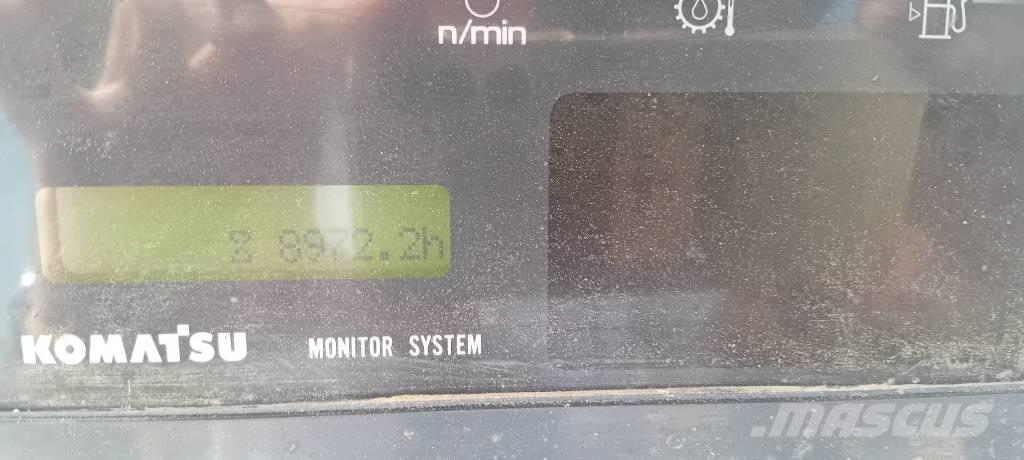 Komatsu D61EX-15 Μπουλντόζες με ερπύστριες