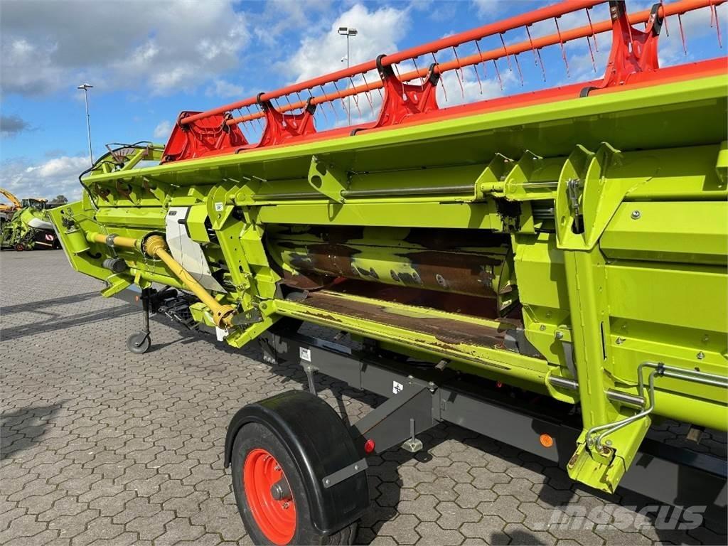 CLAAS Lexion 6800 Θεριζοαλωνιστικές μηχανές