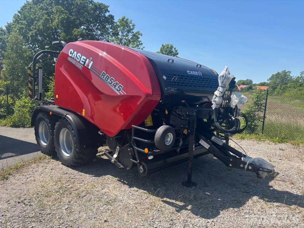 Case IH RB 545 Πρέσες κυλινδρικών δεμάτων