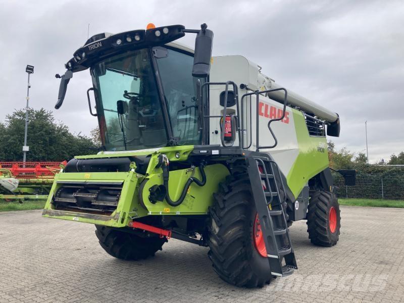 CLAAS TRION 640 Θεριζοαλωνιστικές μηχανές