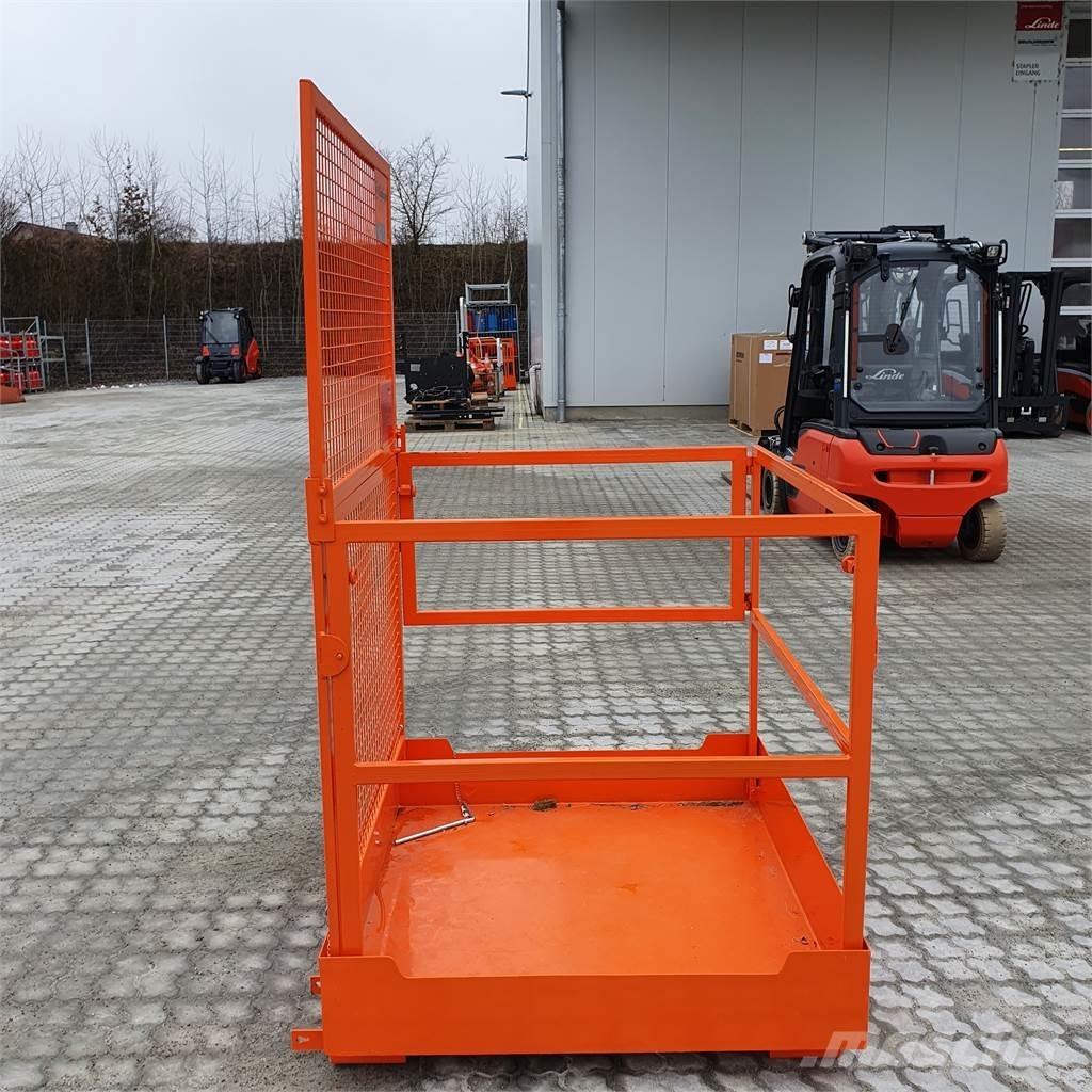 Eichinger 107.3 Εναέριες πλατφόρμες τοποθετημένες σε ρυμούλκα