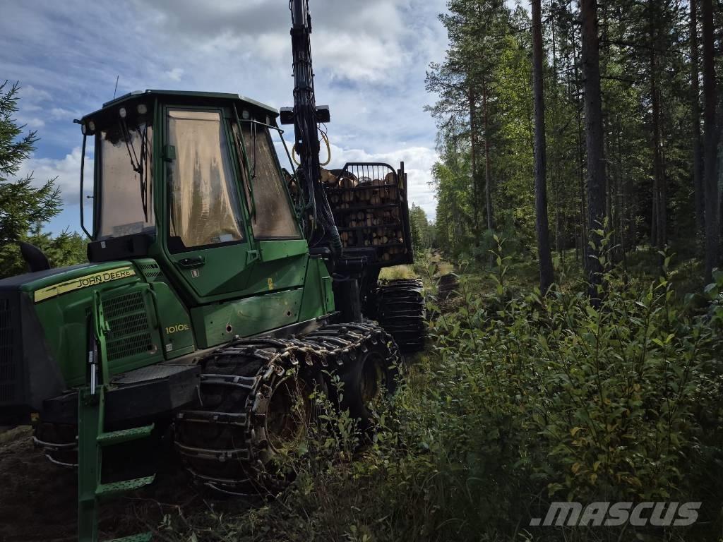 John Deere 1010 E Μεταφορείς ξυλείας