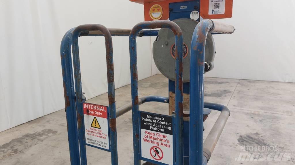JLG Peco Lift Ανυψωτήρες με κατακόρυφους πυλώνες