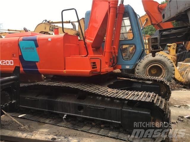 Hitachi EX 200 Εκσκαφείς με ερπύστριες