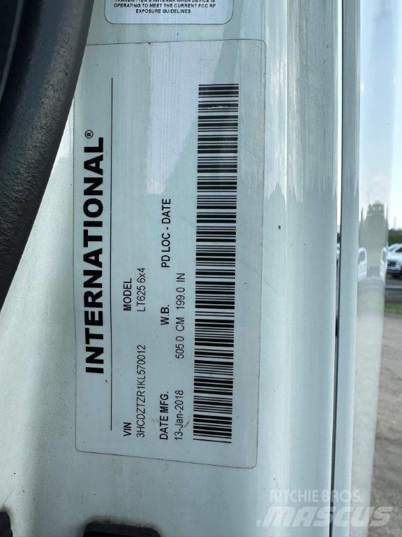 International LT Τράκτορες