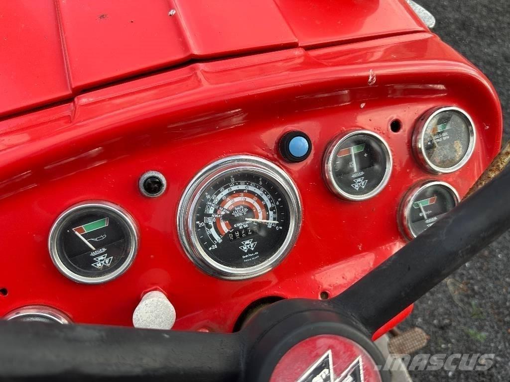 Massey Ferguson 152 Τρακτέρ