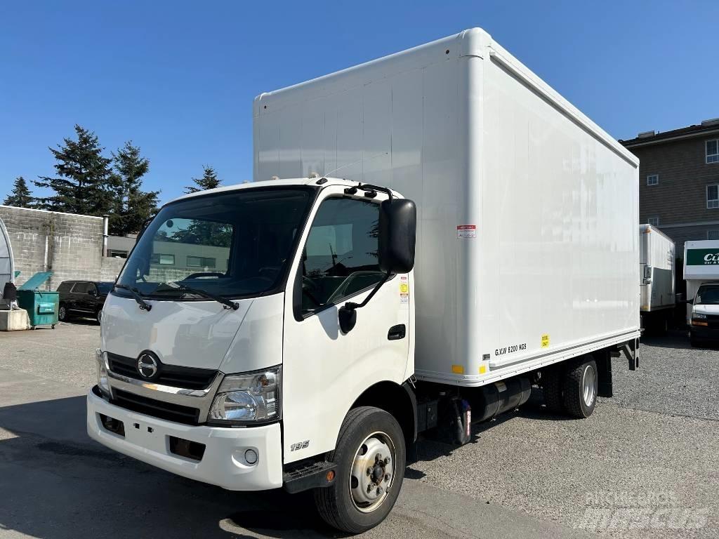 Hino 195 Φορτηγά μεταφοράς ποτών