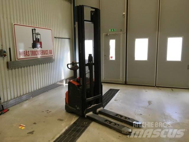 Toyota SWE 120 L Παλετοφόρα πεζού χειριστή με ιστό