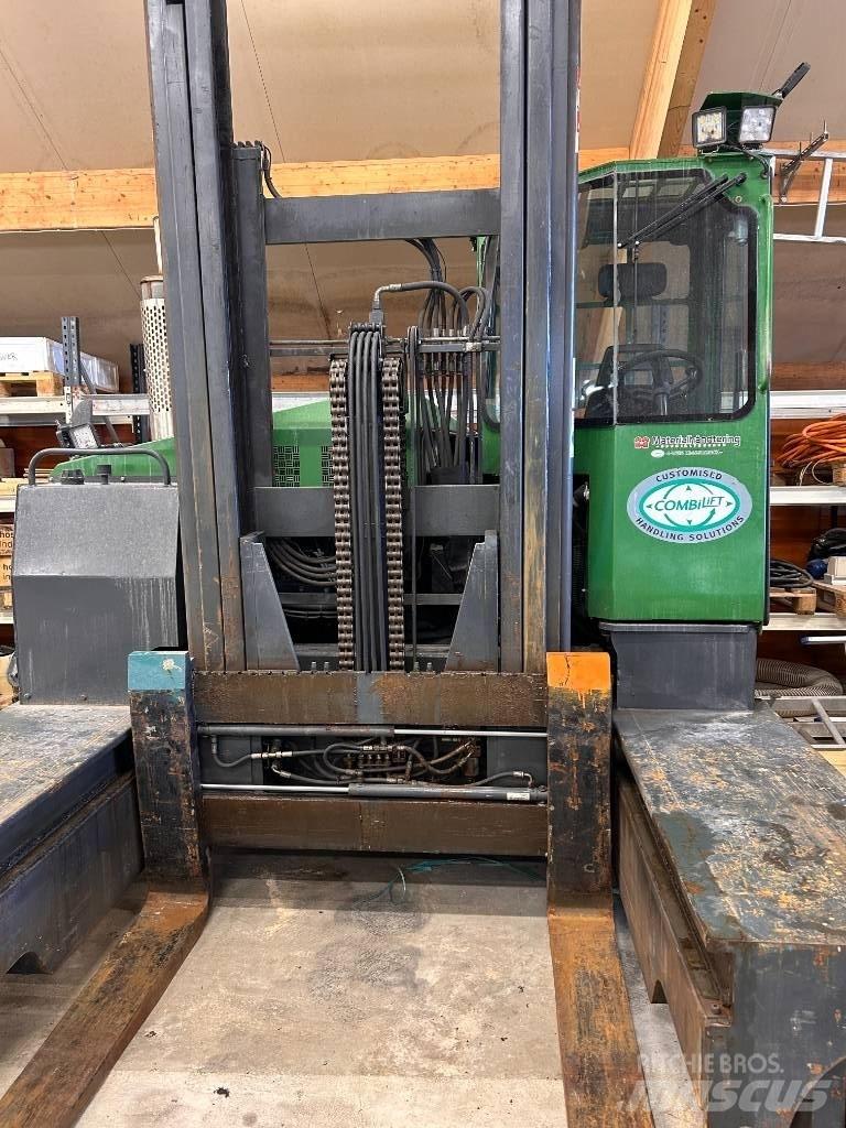 Combilift C 7000 Ανυψωτικά στενών δρόμων 4 κατευθύνσεων