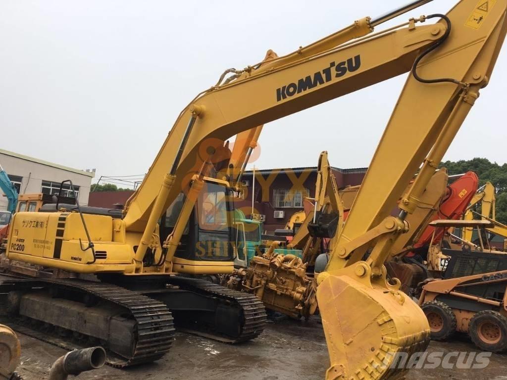 Komatsu PC 200 Εκσκαφείς με ερπύστριες