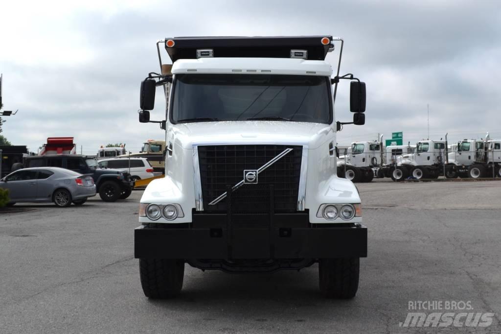 Volvo VHD 64 Φορτηγά Ανατροπή