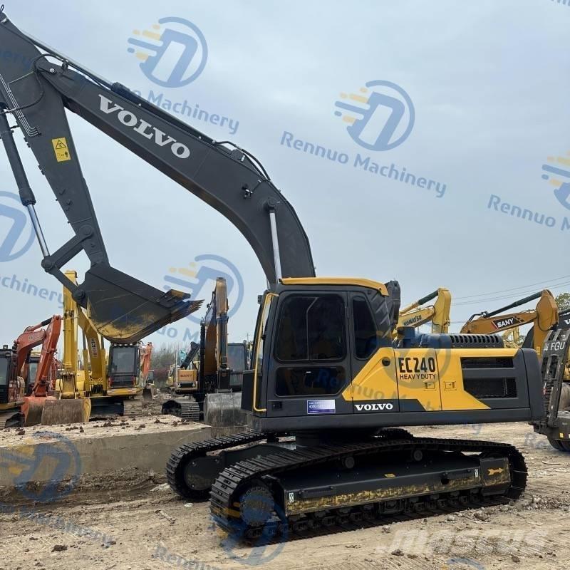 Volvo EC 240 D Εκσκαφείς με ερπύστριες