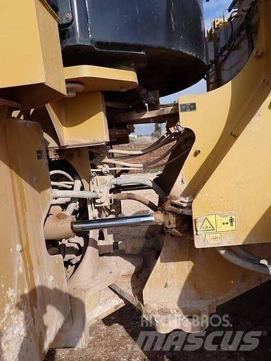 CAT 966M Φορτωτές με λάστιχα (Τροχοφόροι)