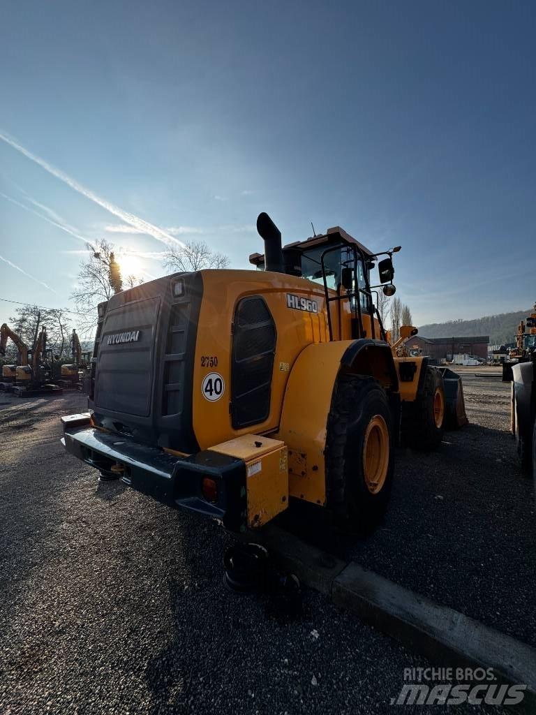 Hyundai HL 960 Φορτωτές με λάστιχα (Τροχοφόροι)