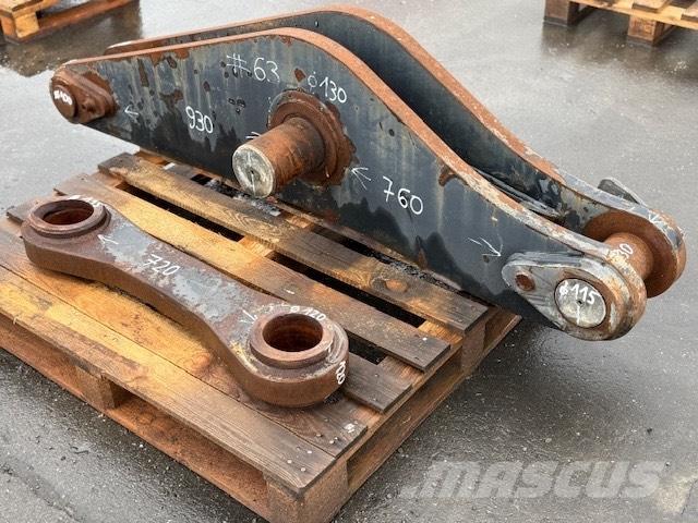 CNH BUCKET LINK Κουβάδες