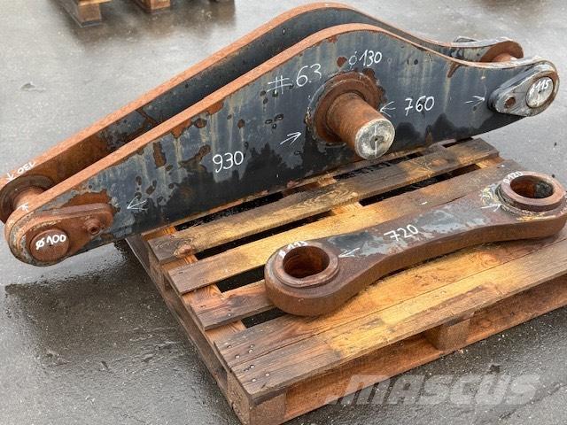 CNH BUCKET LINK Κουβάδες