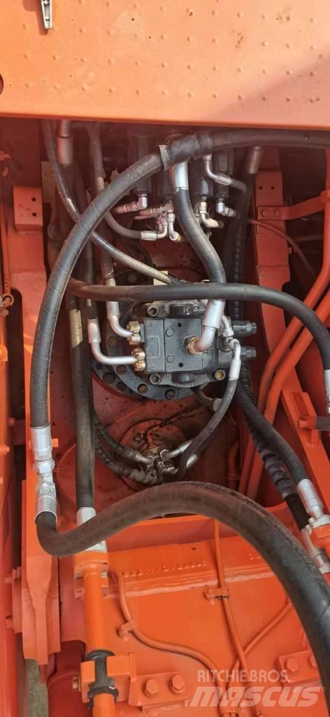 Doosan DX 300 Εκσκαφείς με ερπύστριες