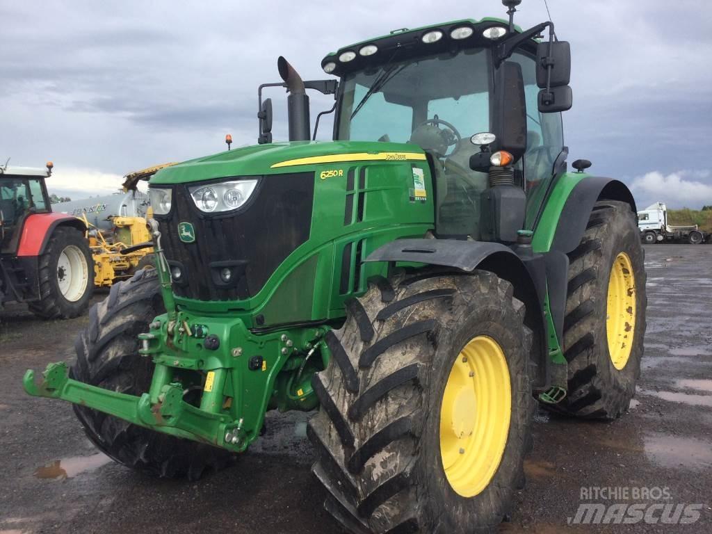 John Deere 6250R Τρακτέρ