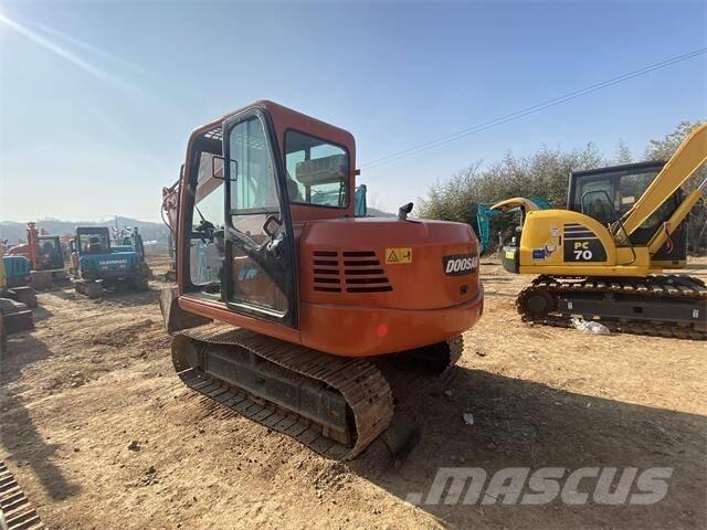 Doosan DH70-7 Εκσκαφείς με ερπύστριες