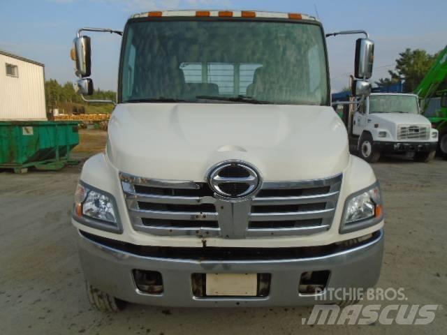 Hino 185 Φορτηγά Kαρότσα με ανοιγόμενα πλαϊνά