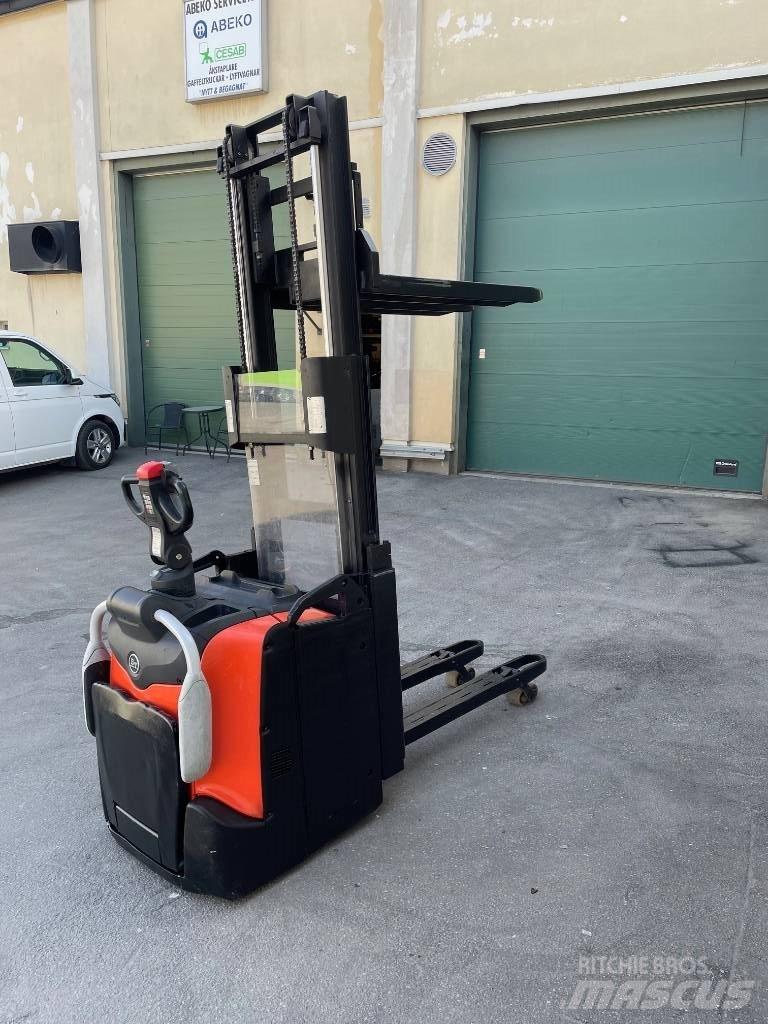 BT SPE 200 D Παλετοφόρα πεζού χειριστή με ιστό