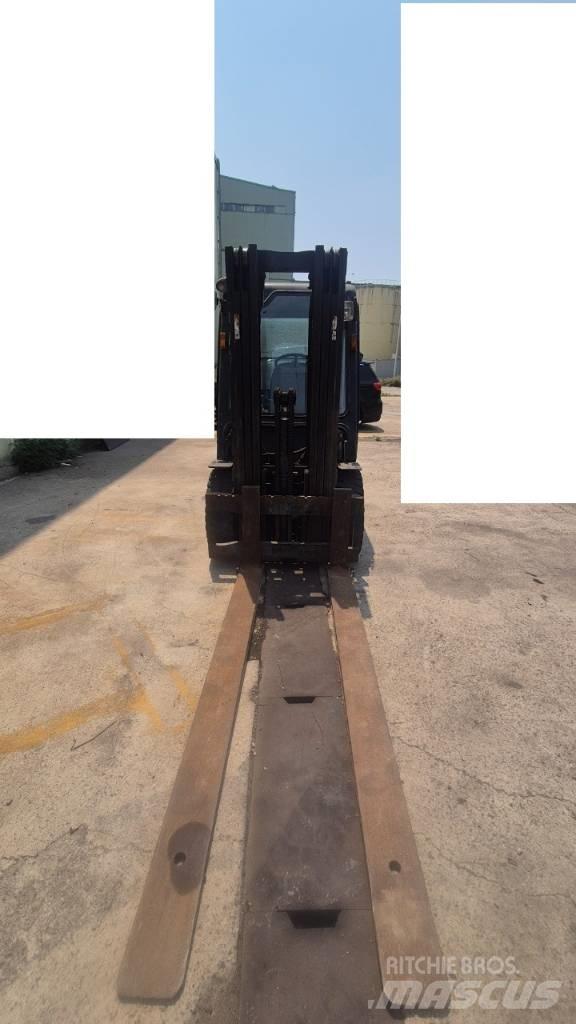 Hyundai D30 Περονοφόρα ανυψωτικά κλαρκ - άλλα