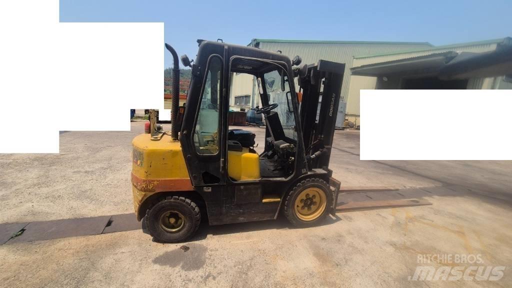 Hyundai D30 Περονοφόρα ανυψωτικά κλαρκ - άλλα