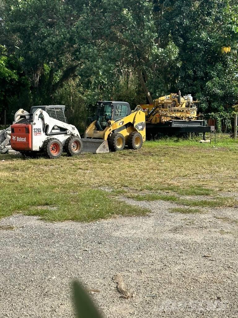 CAT 246 C Φορτωτάκια