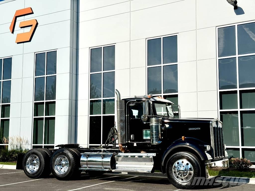 Kenworth W 900 Τράκτορες