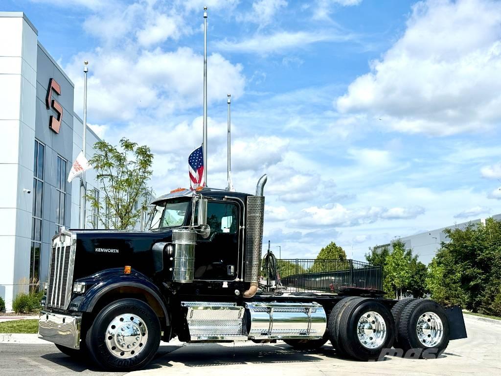 Kenworth W 900 Τράκτορες