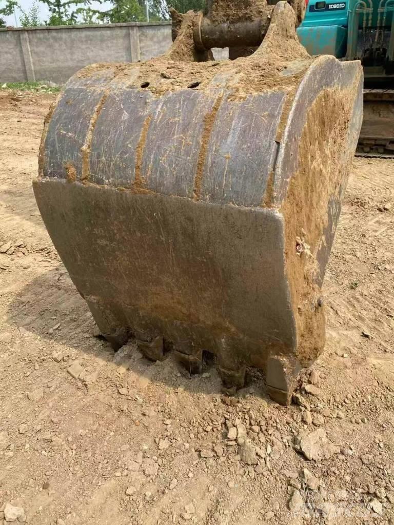 Kobelco SK140 Εκσκαφείς με ερπύστριες