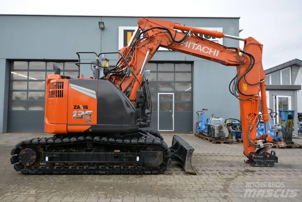 Hitachi ZX 135 US-7 Εκσκαφείς με ερπύστριες