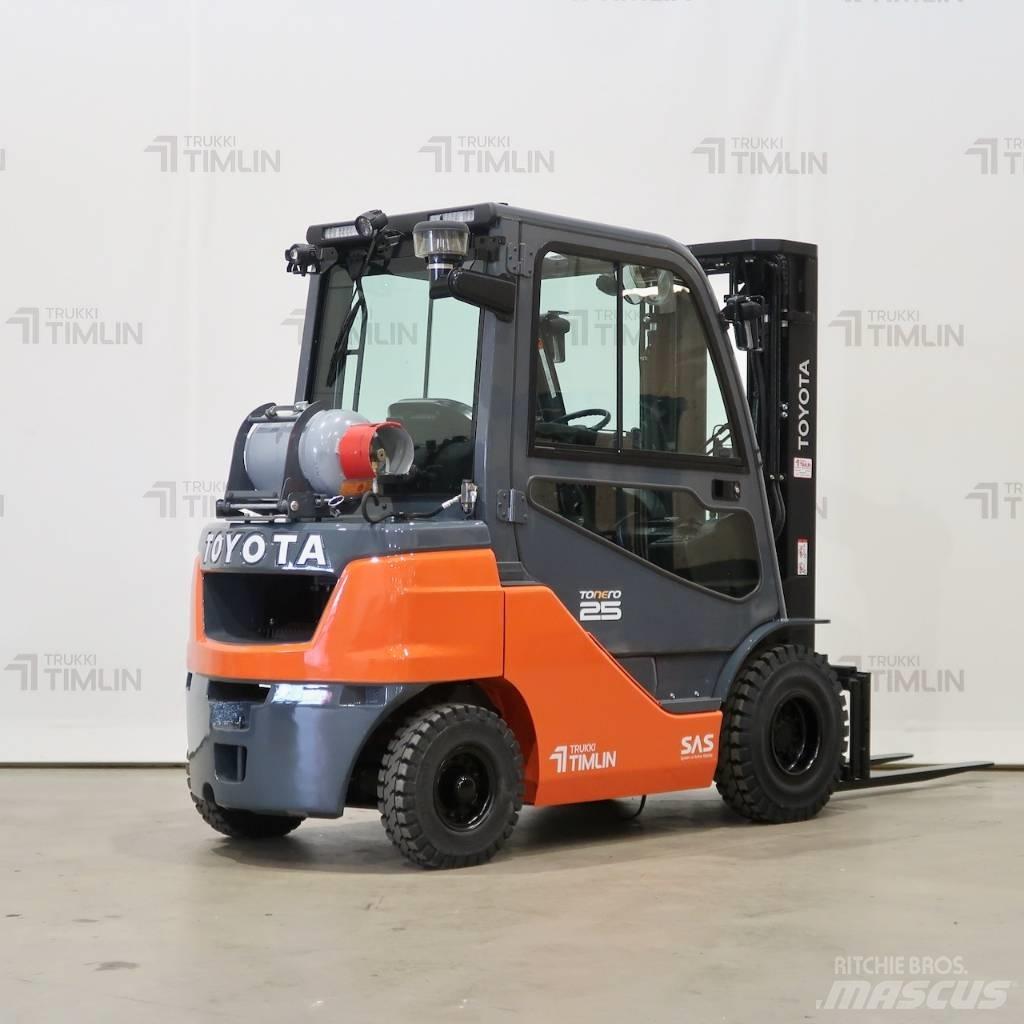 Toyota 02-8FGF25 Περονοφόρα ανυψωτικά κλαρκ με φυσικό αέριο LPG
