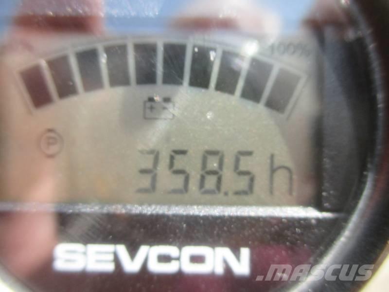 Manitou 170AETJ Ανυψωτήρες με αρθρωτό βραχίονα