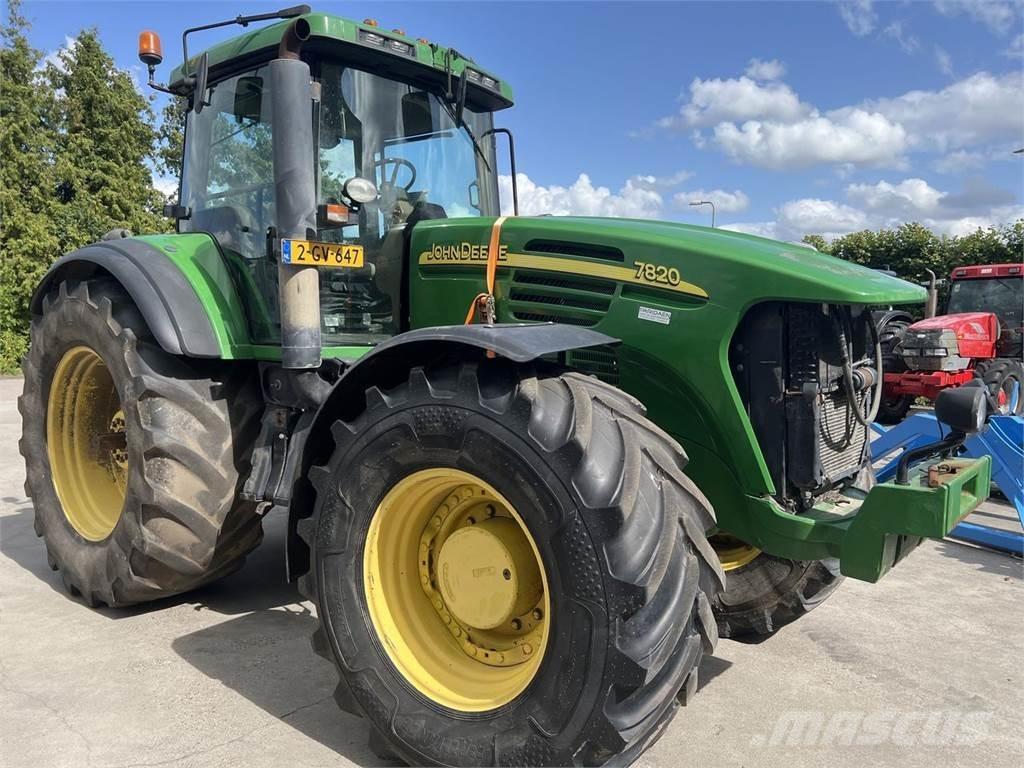 John Deere 7820 Τρακτέρ
