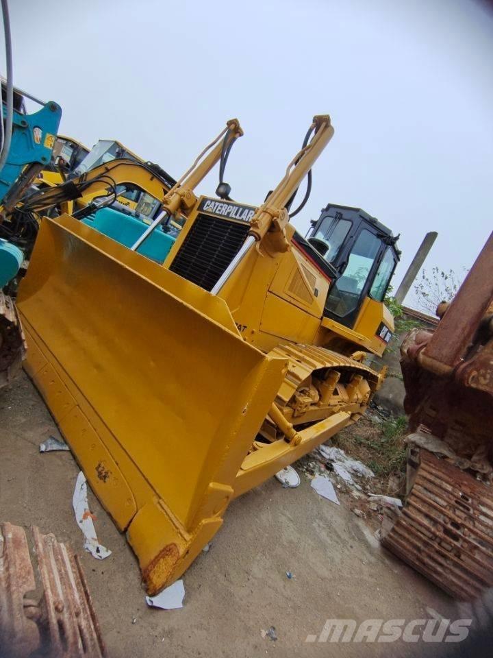 CAT D6G Μπουλντόζες με ερπύστριες