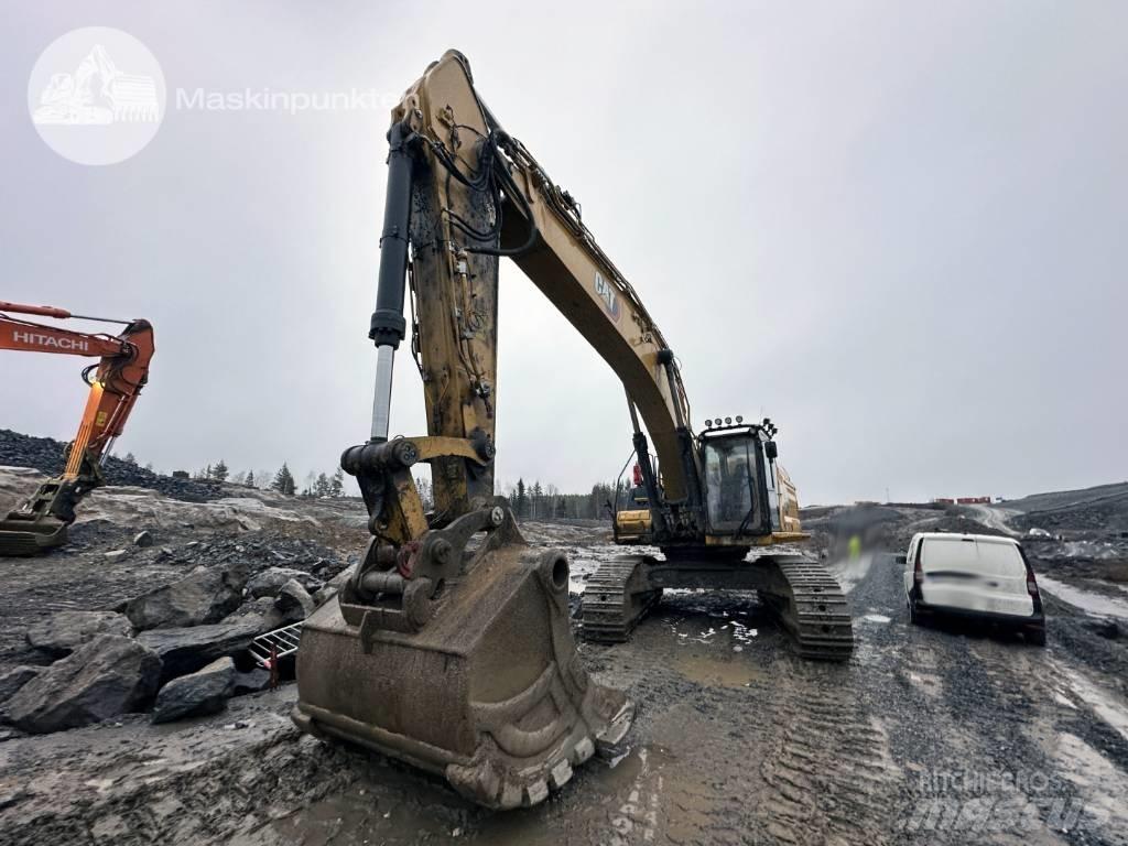CAT 352 Εκσκαφείς με ερπύστριες